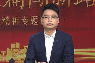 ?班凯罗防守中踩到加兰的脚受伤 被搀扶离场